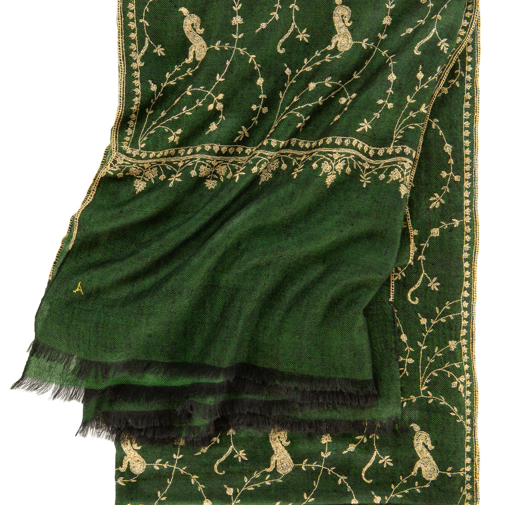 
                      
                        Pashmina Schal - The Adorned in Dark Gold Embroidery - Marici
                      
                    