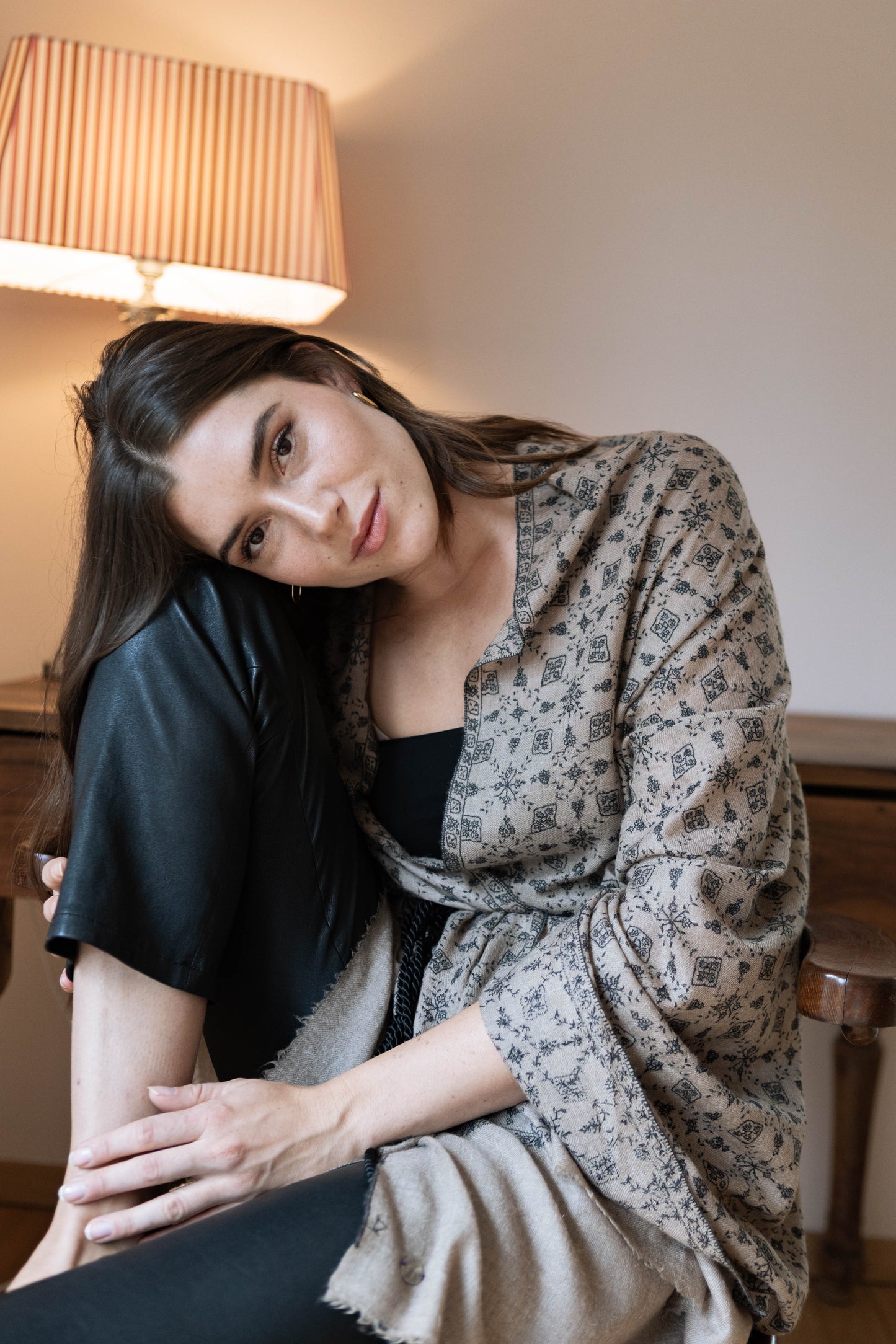 Adorned  - Musky Tales - Pashmina Kaschmir Schal - Ornamente Bestickung -Marici