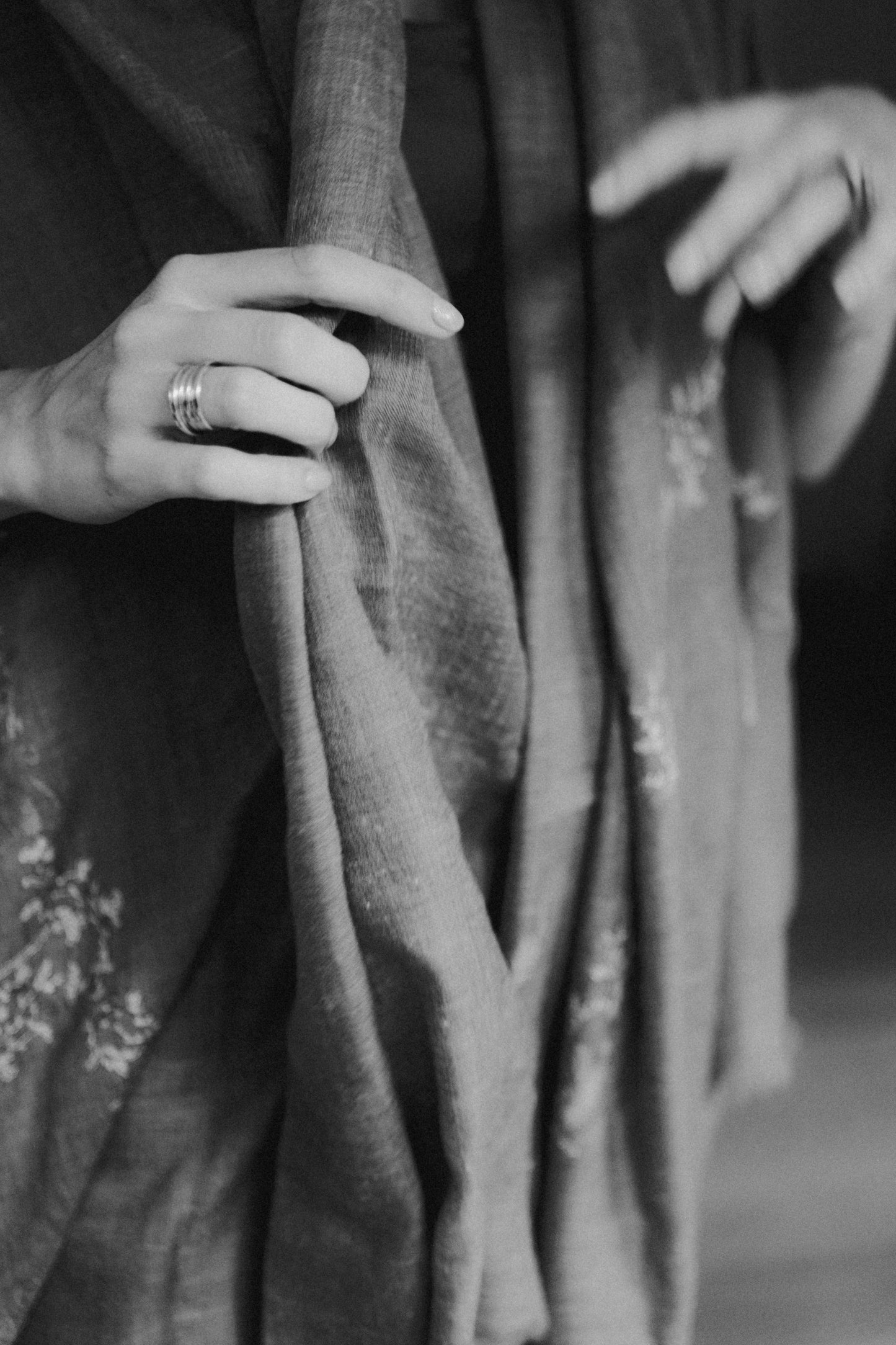 Detailaufnahme eines handgewebten Pashmina Schals aus besonders feiner Kaschmirfaser